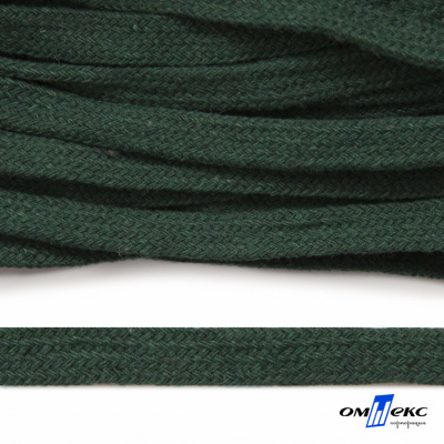 Шнур плетеный d-8 мм плоский, 70% хлопок 30% полиэстер, уп.85+/-1 м, цв.1016-т.зеленый - купить в Владикавказе. Цена: 742.50 руб.